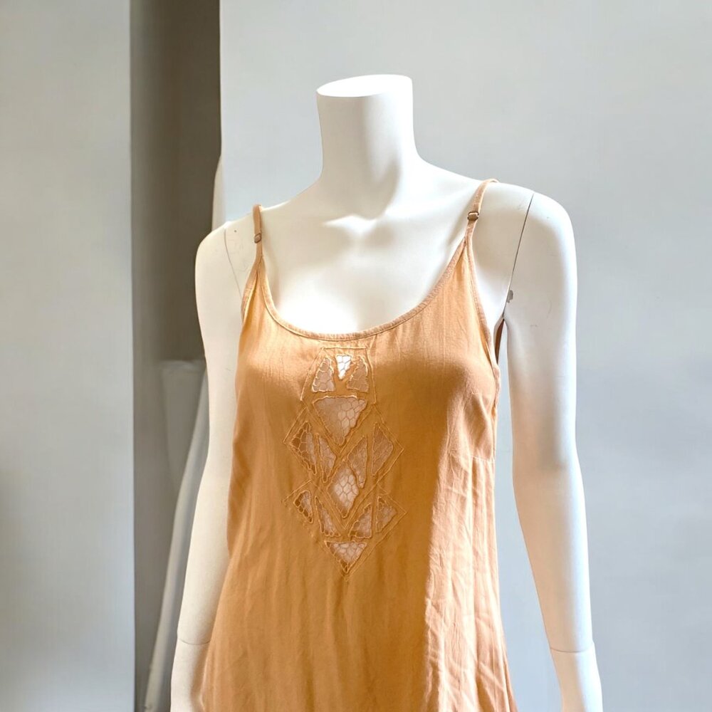 CLEOBELLA High Low Spaghetti Strap Dress in Nude, size Small - Picture 8 of 14